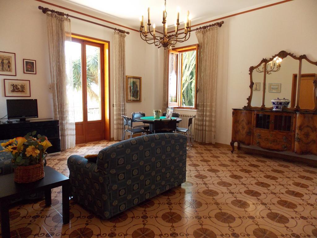 Holiday Home Mediterraneo Μαρσάλα Δωμάτιο φωτογραφία